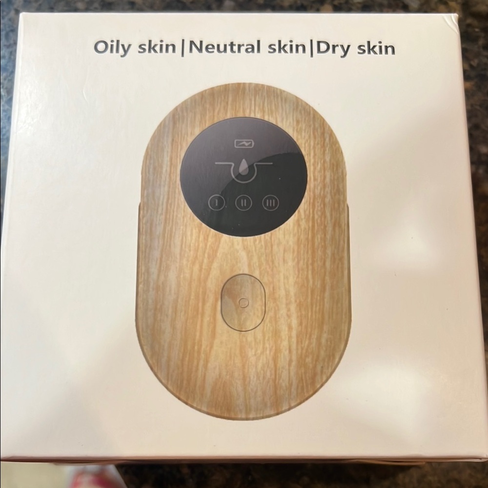 Wood Grain Skin Care Device